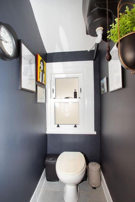 Restful And Cosy 4 Bed Home Minutes From The Beach Sandgate Exterior photo